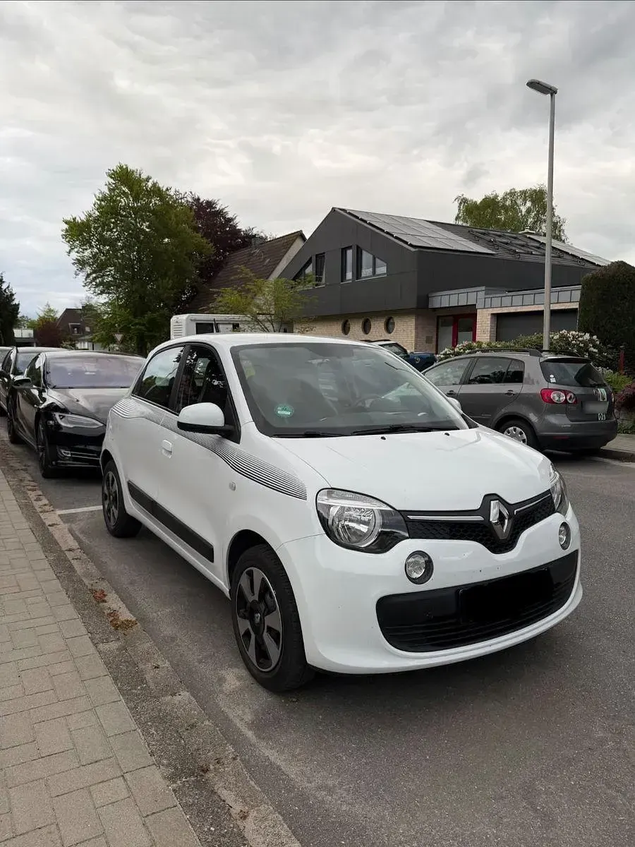 Używany Renault Twingo Dynamique 71 KM (52 kW) 2015 Biały Hatchback