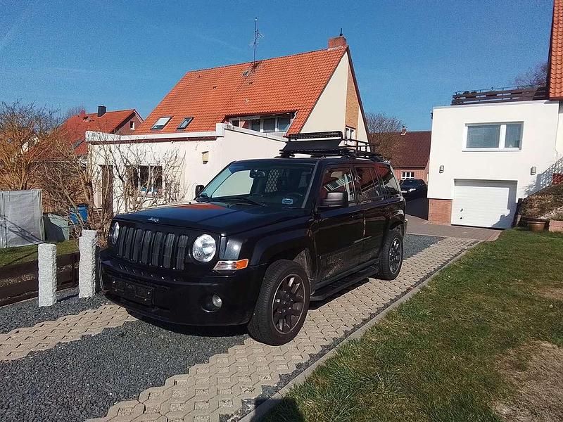 Gebraucht Jeep Patriot Limited 170 PS (125 kW) 2009 Brilliant black SUV