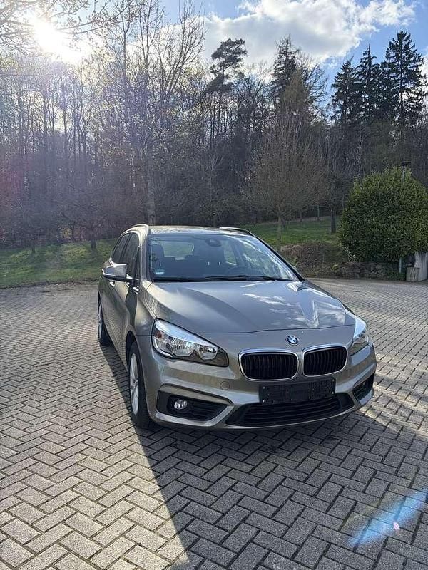 Gebraucht BMW 218 136 PS (100 kW) 2015 Grau Van / Kleinbus