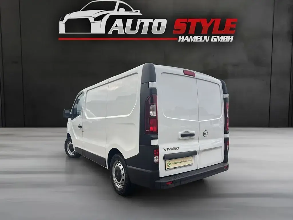 Gebraucht Opel Vivaro-e Combi 120 PS (88 kW) 2019 Weiß Van / Kleinbus
