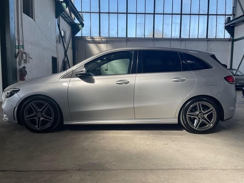 Gebraucht Mercedes B200 163 PS (119 kW) 2020 Silber Van / Kleinbus
