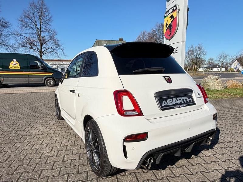 Gebraucht Abarth 695 Competizione 179 PS (131 kW) 2022 Weiß Kleinwagen