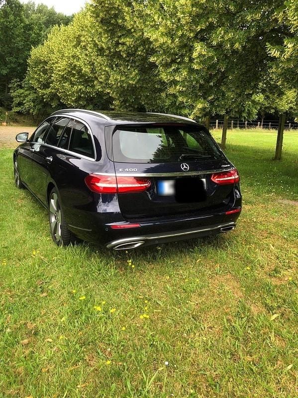 Gebraucht Mercedes E400 Avantgarde 333 PS (244 kW) 2017 Blau Kombi