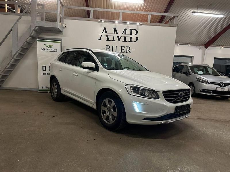 Weiß Gebraucht 2014 Volvo XC60 SUV | 11.690 € (Guter Preis) - Bild 1/4