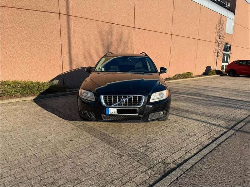 Gebraucht Volvo V70 145 PS (106 kW) 2009 Schwarz Kombi
