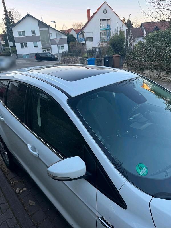 Gebraucht Ford Kuga 150 PS (110 kW) 2016 SUV