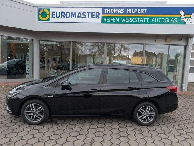 Gebraucht Opel Astra Edition 110 PS (80 kW) 2018 Schwarz Kombi