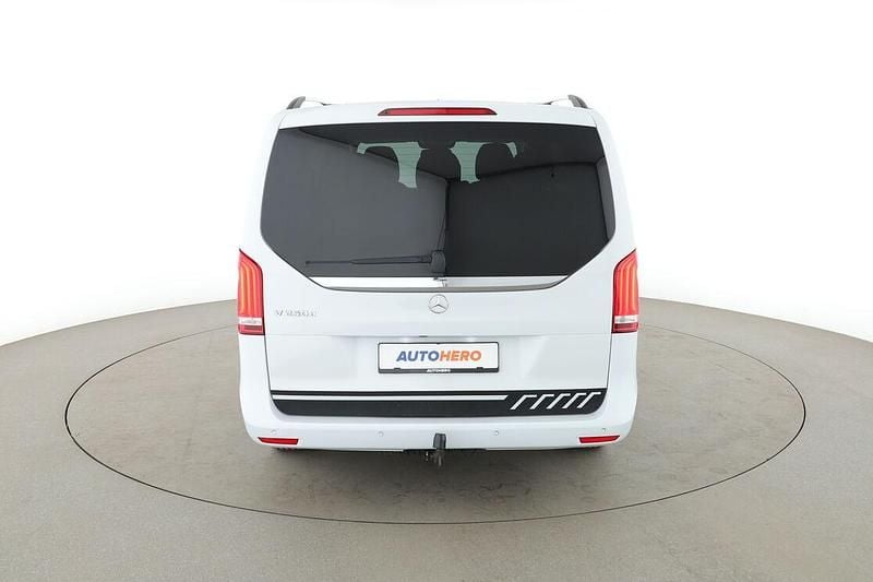 Gebraucht Mercedes V250 Edition 190 PS (139 kW) 2019 Weiß Van / Kleinbus