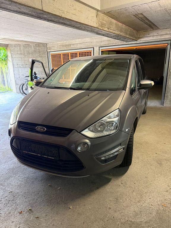 Gebraucht 2012 Ford S-MAX Titanium Van / Kleinbus | 5.900 € (Guter Preis) - Bild 1/4