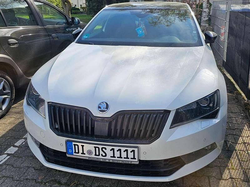 Gebraucht Skoda Superb Style 280 PS (205 kW) 2017 Weiß Limousine