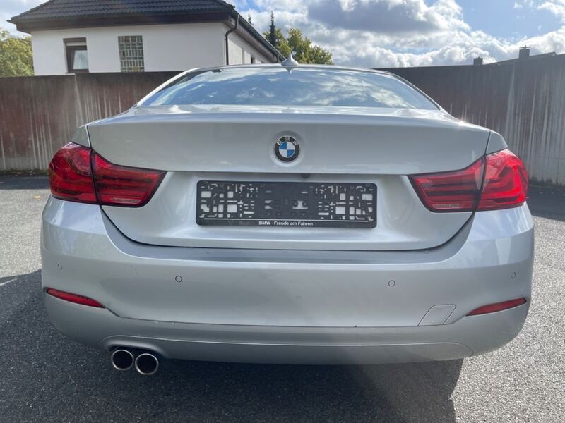 Gebraucht BMW 430 Advantage 258 PS (189 kW) 2017 Glaciersilber metallic Coupé