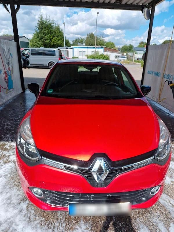 Rot Gebraucht 2016 Renault Clio IV LIMITED Kleinwagen | 4.900 € (Superpreis) - Bild 1/4