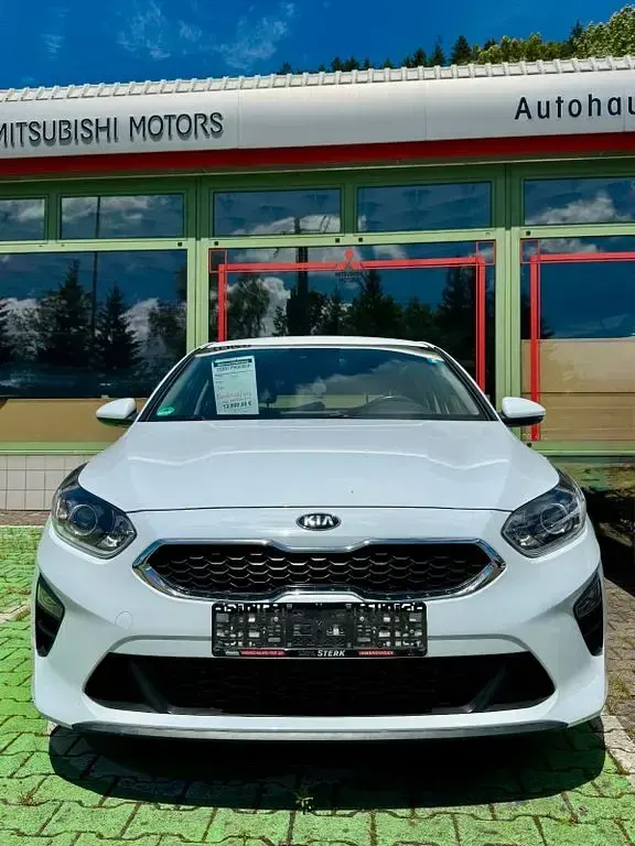 Gebraucht Kia Ceed Vision 101 PS (74 kW) 2021 Weiß Kleinwagen