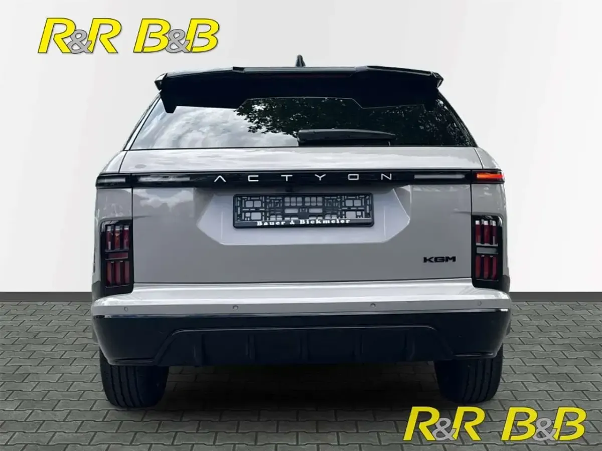 Neu KGM Actyon 163 PS (119 kW) 2026 Latte greige SUV
