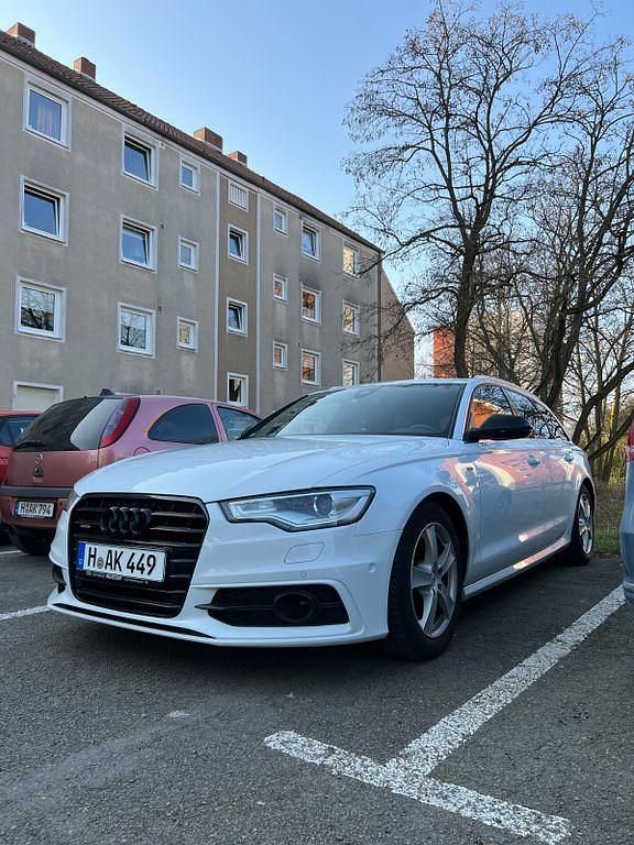 Weiß Gebraucht 2013 Audi A6 S-Line Kombi | 13.500 € (Fairer Preis) - Bild 1/4