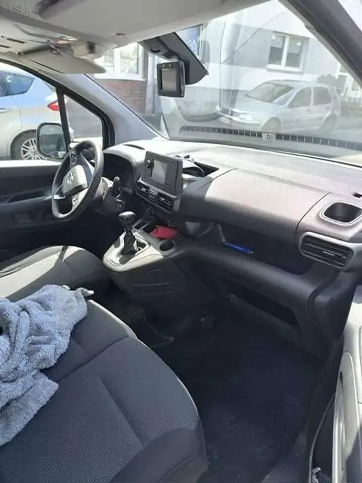 Gebraucht Opel Combo 102 PS (75 kW) 2024 Weiß Van / Kleinbus