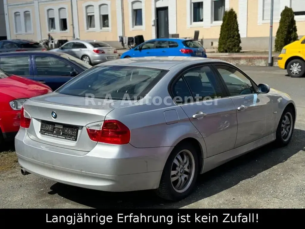 Second-hand BMW 320 150 CP (110 kW) 2005 Berlinǎ