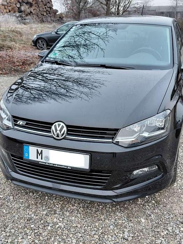 Gebraucht VW Polo Comfortline 90 PS (66 kW) 2015 Schwarz Limousine
