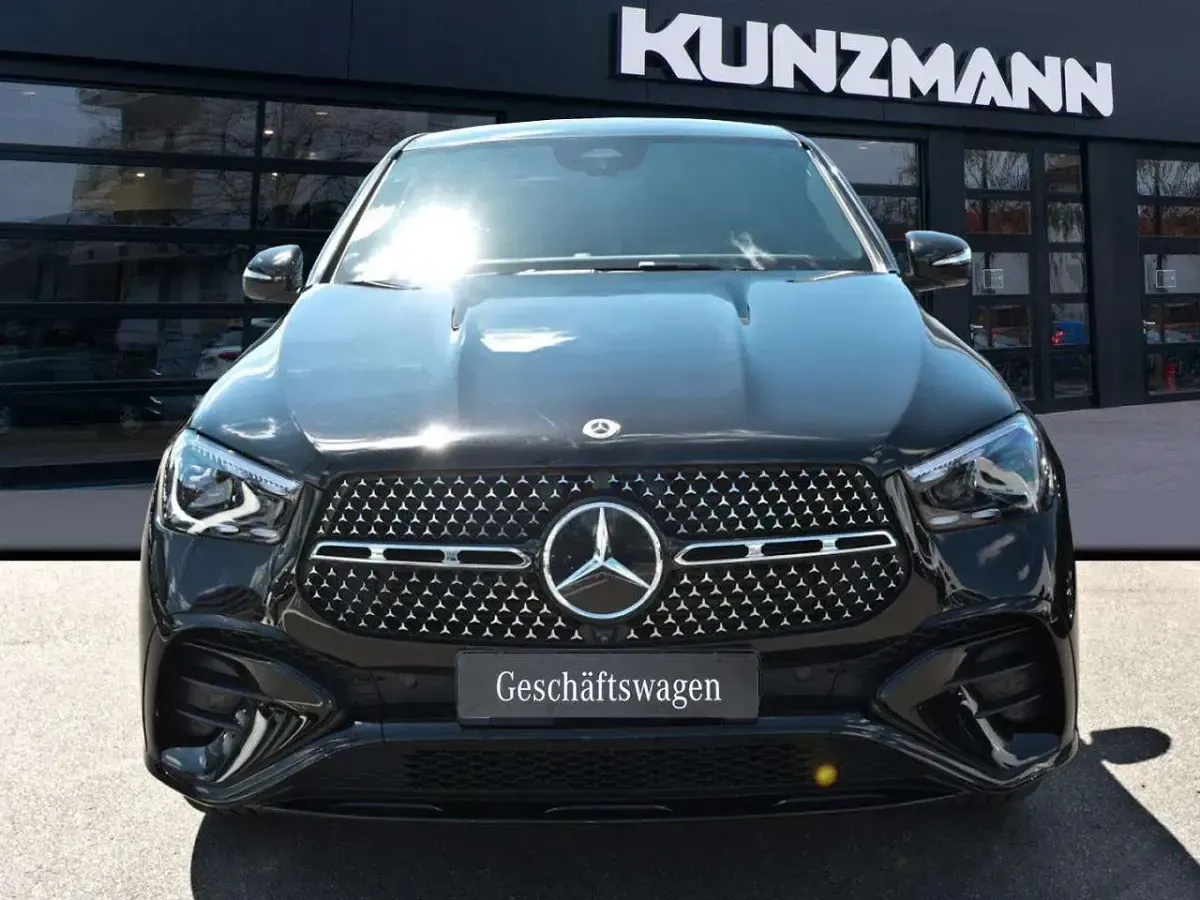 Gebraucht Mercedes GLE300 AMG 269 PS (197 kW) 2026 Metalliclack obsidianschwarz m SUV