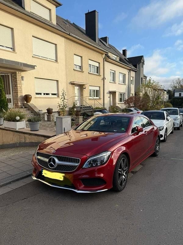Rot Gebraucht 2015 Mercedes CLS350 AMG Limousine | 24.500 € (Fairer Preis) - Bild 1/4
