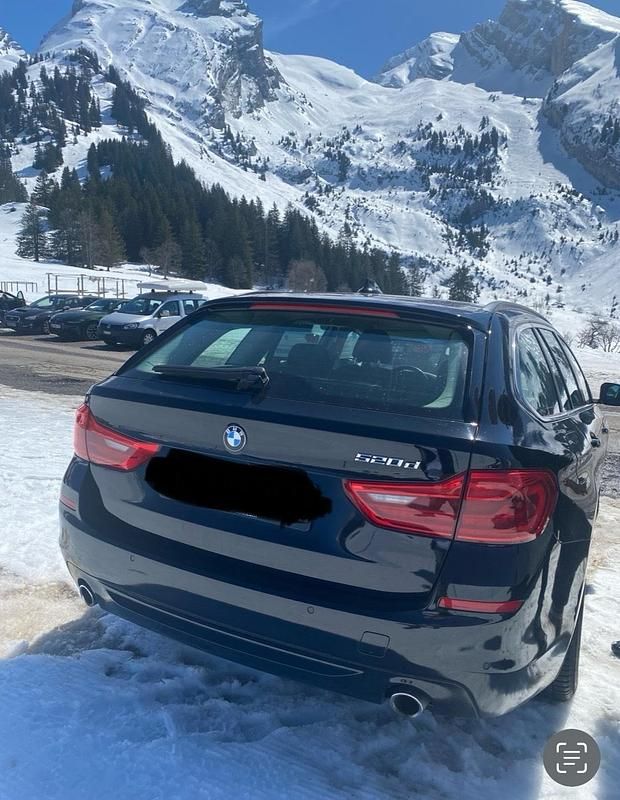 Gebraucht BMW 520 190 PS (139 kW) 2018 Schwarz Kombi