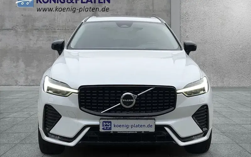 Usata Volvo XC60 Plus 250 CV (183 kW) 2025 Bianco SUV