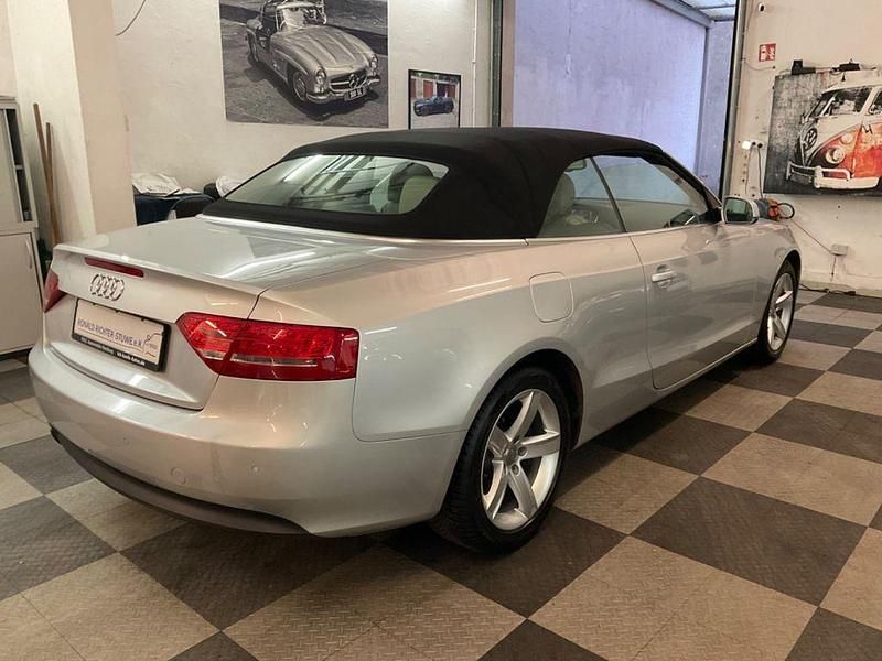 Gebraucht Audi A5 Cabriolet Ambition 160 PS (117 kW) 2010 Silber Cabrio