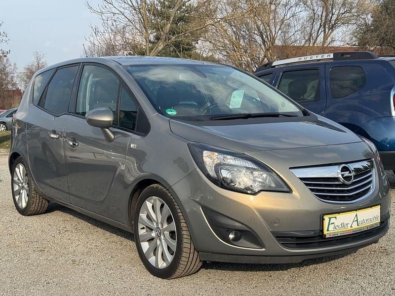 Gebraucht Opel Meriva Innovation 140 PS (102 kW) 2013 Grau Van / Kleinbus