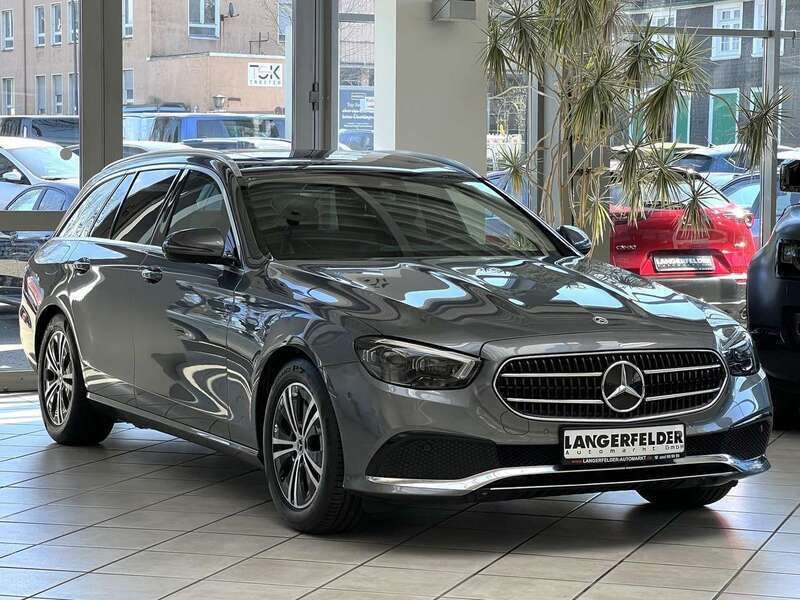Grau Gebraucht 2021 Mercedes E200 Avantgarde Kombi | 33.000 € (Guter Preis) - Bild 1/4