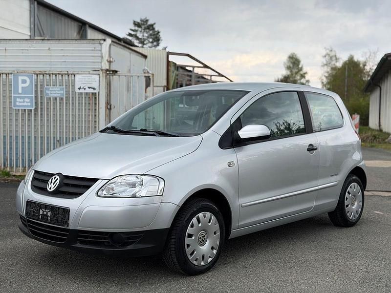 Second-hand VW Fox Refresh 54 CP (39 kW) 2009 Argintiu Hatchback