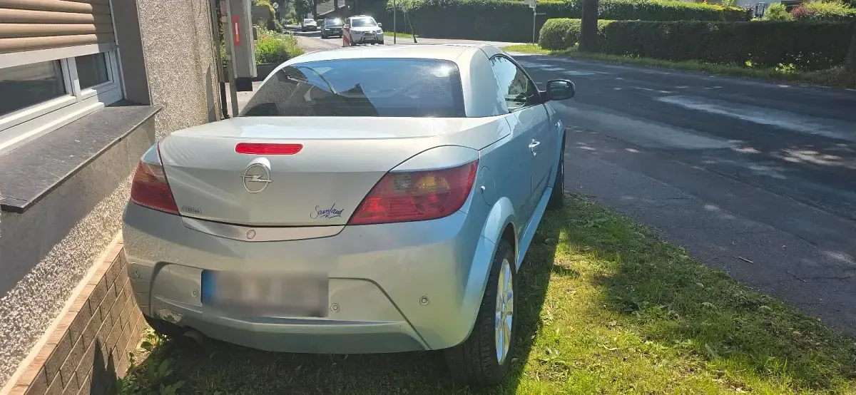 Gebraucht Opel Tigra 90 PS (66 kW) 2008 Blau Cabrio