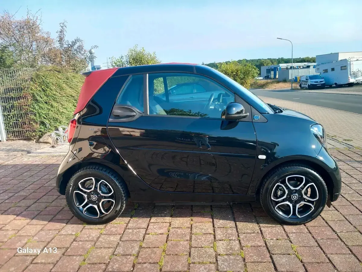 Gebraucht Smart ForTwo Electric Drive Prime 60 kW (82 PS) 2019 Schwarz Cabrio