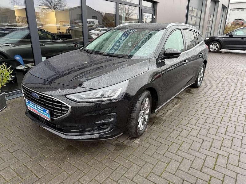 Schwarz Gebraucht 2023 Ford Focus Titanium X Kombi | 21.290 € (Fairer Preis) - Bild 1/4