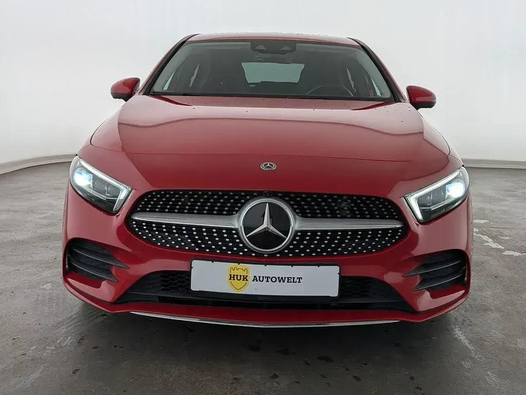 Gebraucht Mercedes A250 AMG line 224 PS (164 kW) 2019 Jupiterrot uni Limousine