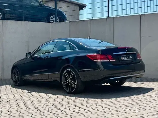 Gebraucht Mercedes E400 333 PS (244 kW) 2014 Schwarz Coupé