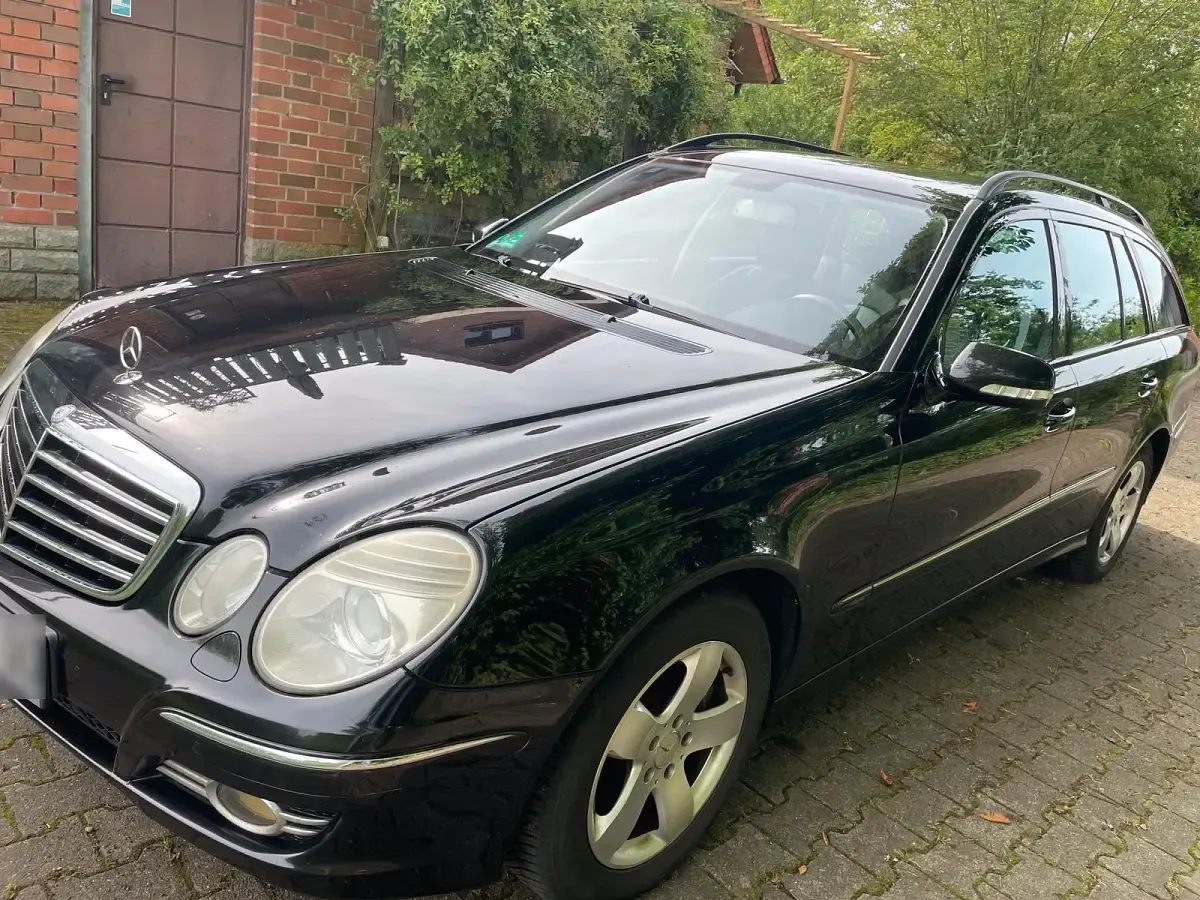 Gebraucht Mercedes E220 125 PS (91 kW) 2008 Schwarz Kombi