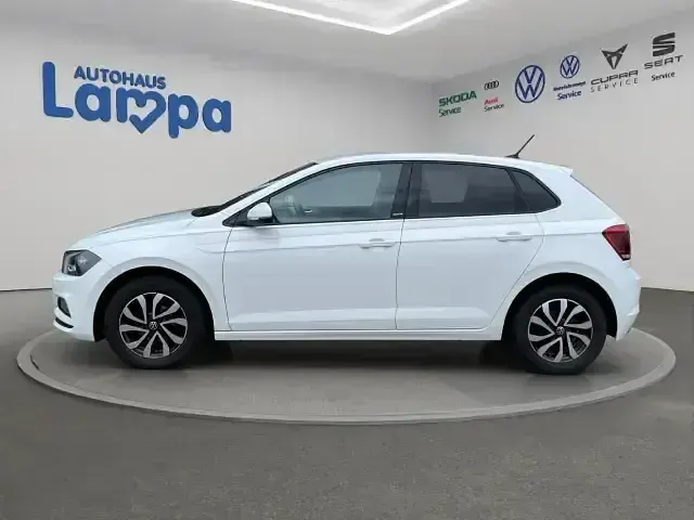 Używany VW Polo Active 95 KM (69 kW) 2021 Biały Hatchback