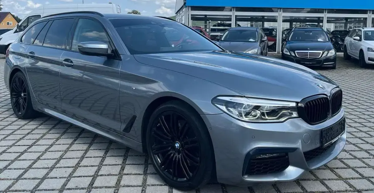 Gebraucht BMW 530 M Sport 265 PS (194 kW) 2019 Bluestone Kombi