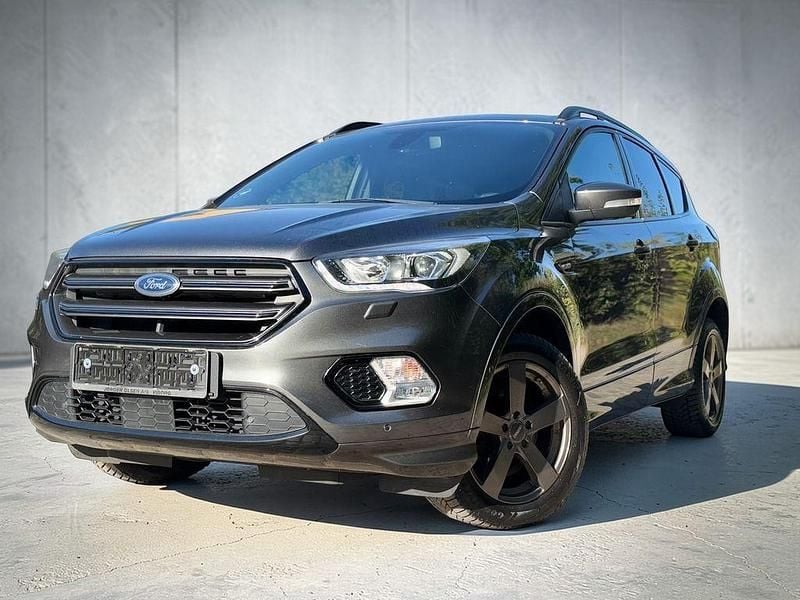 Usado Ford Kuga ST-Line 120 HP (88 kW) 2019 Cinzento SUV