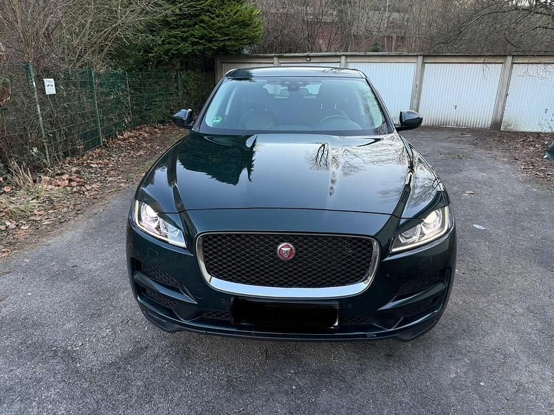 Gebraucht Jaguar F-Pace 179 PS (131 kW) 2017 Grün SUV