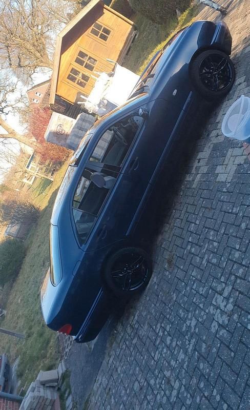 Brugt Mercedes E200 136 HK (100 kW) 1997 Blå Sedan