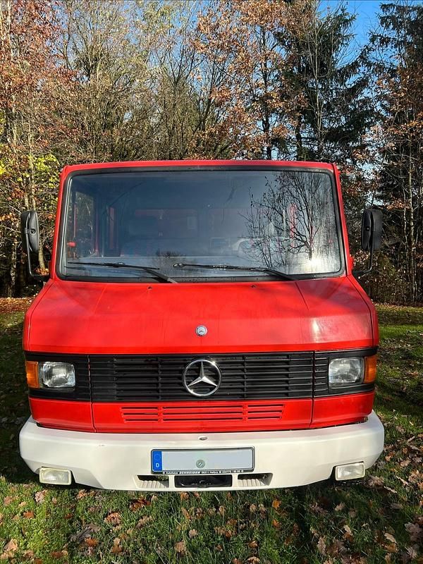 Gebraucht Mercedes T2 105 PS (77 kW) 1993 Rot Van