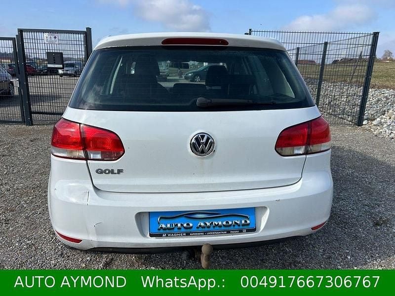 Gebraucht VW Golf VI Trendline 80 PS (58 kW) 2009 Weiß Kleinwagen
