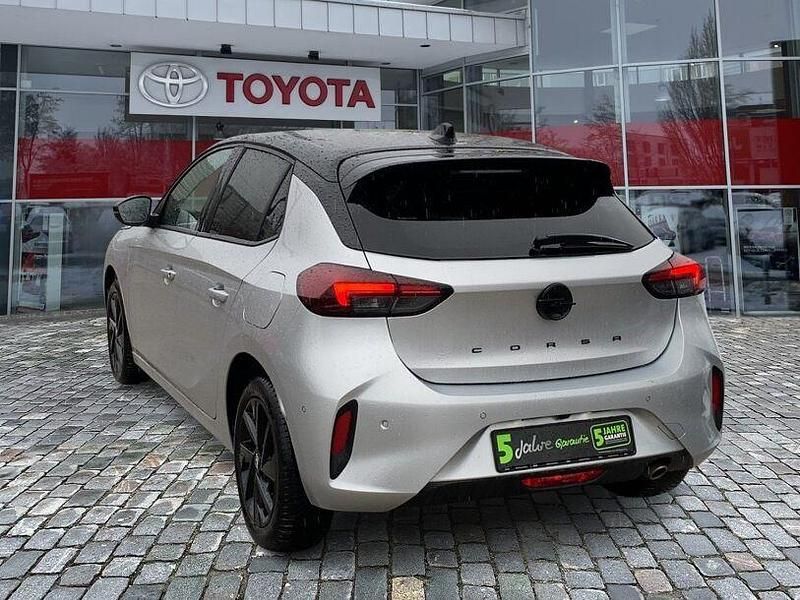 Gebraucht Opel Corsa 101 PS (74 kW) 2025 Grau/typ aussenverkleidung met Kleinwagen