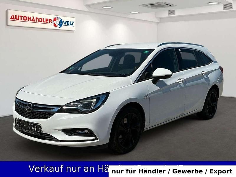 Weiß Gebraucht 2016 Opel Astra Kombi | 3.999 € (Superpreis) - Bild 1/3