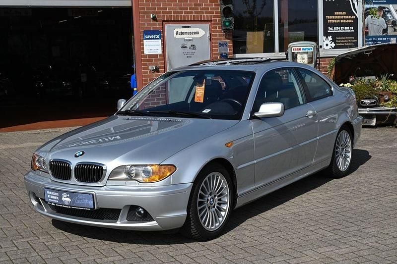 Second-hand BMW 330 Performance 231 CP (169 kW) 2003 Argintiu Coupe