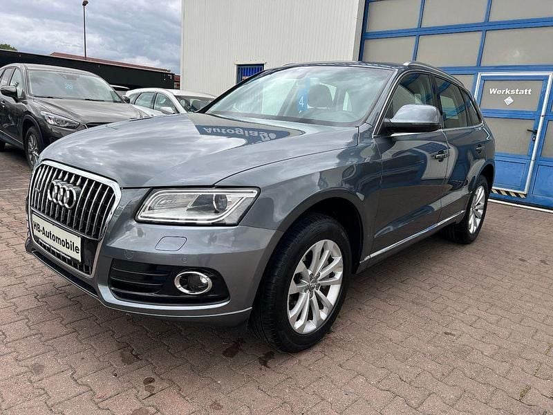 Grau Gebraucht 2013 Audi Q5 Design SUV | 13.800 € (Guter Preis) - Bild 1/4