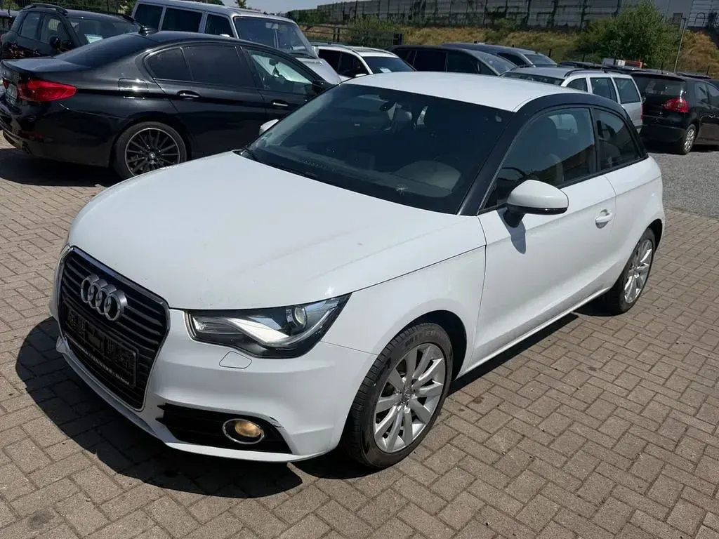Gebraucht Audi A1 Ambition 90 PS (66 kW) 2013 Weiß Kleinwagen