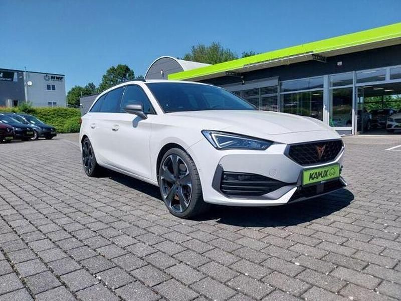Weiss Gebraucht 2023 Cupra Leon VZ Kombi | 30.450 € (Superpreis) - Bild 1/3