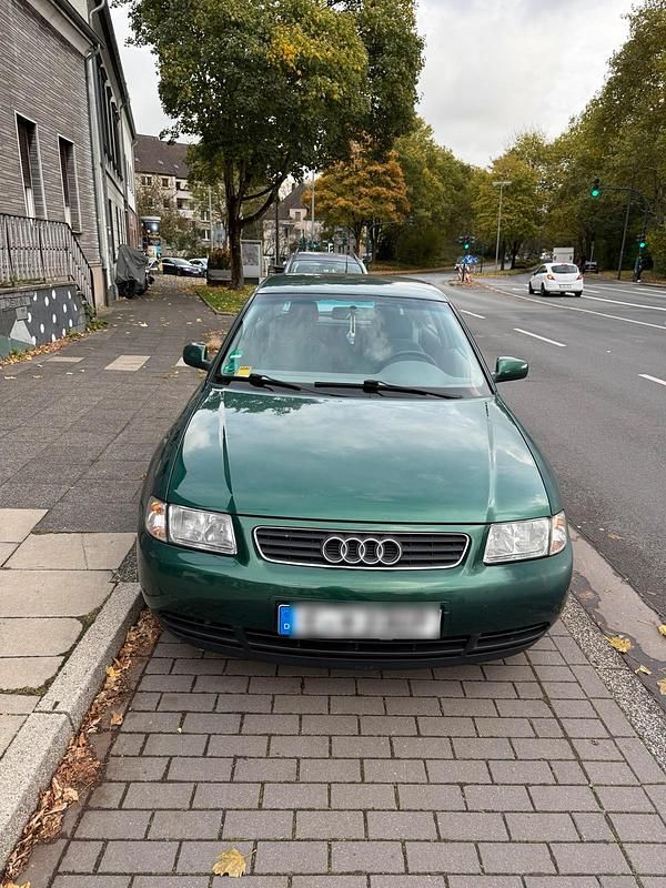 Grün Gebraucht 1998 Audi A3 Kleinwagen | 1.300 € (Superpreis) - Bild 1/4